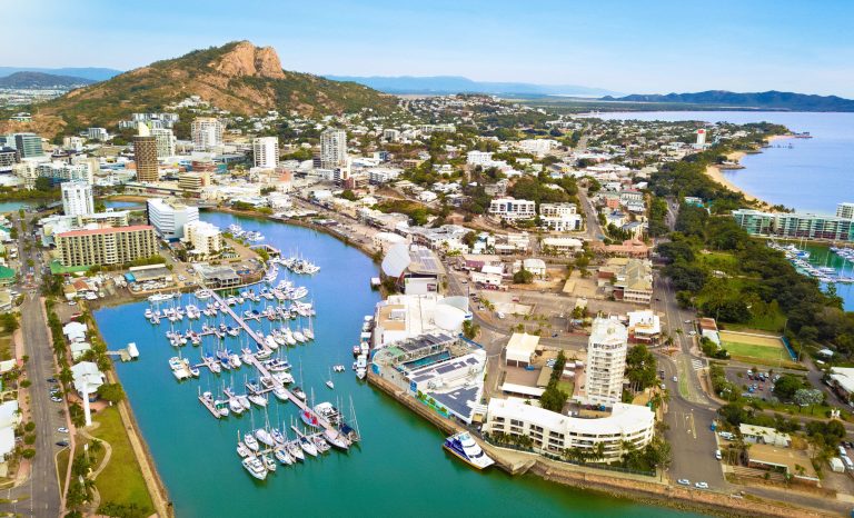 Townsville,Harbor,View,On,The,Yacht,Club,Marina,,The,Strand
